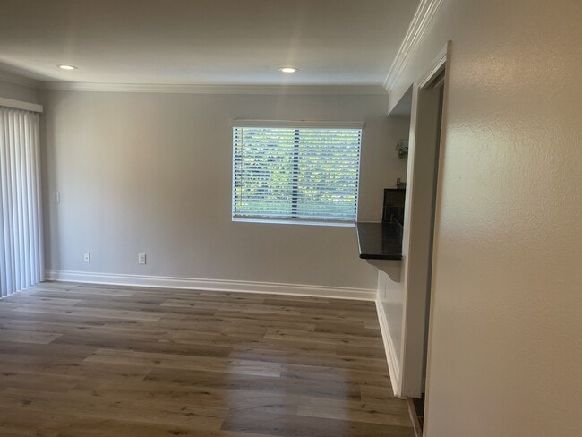 Building Photo - 28061 Mariposa Unit 197 Rental