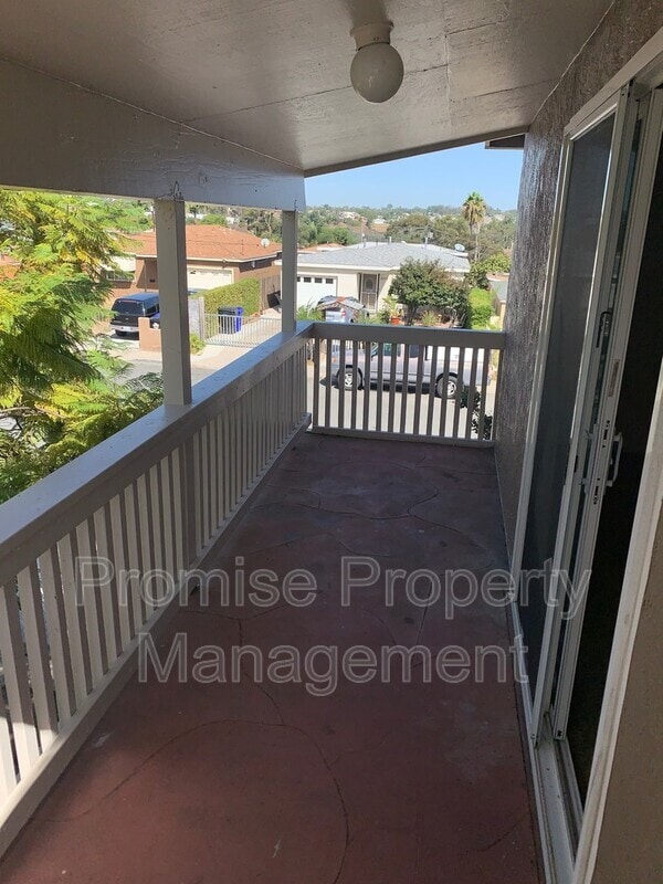 Photo - 941 40th St Unit Main House