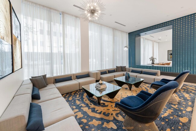 Photo - 3033 Wilshire