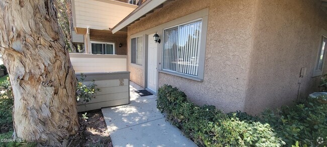 Building Photo - 4565 Alamo St Rental