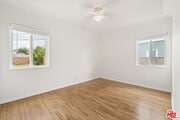 Photo - 7869 Croydon Ave