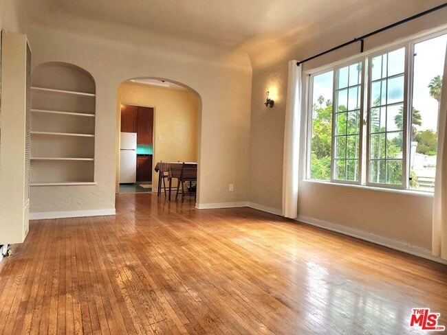 Building Photo - 1163 N Genesee Ave Unit 1163 1/2