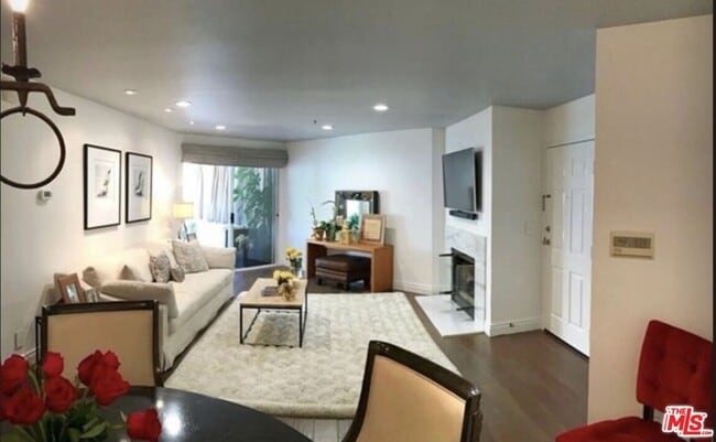 Photo - 5805 Oak Bend Ln Unit 210