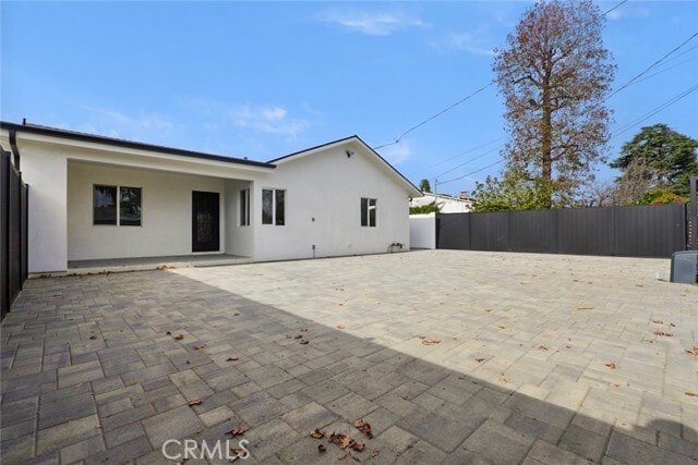 Building Photo - 7423 Balcom Ave