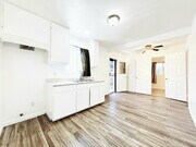 Photo - 950 Clela Ave