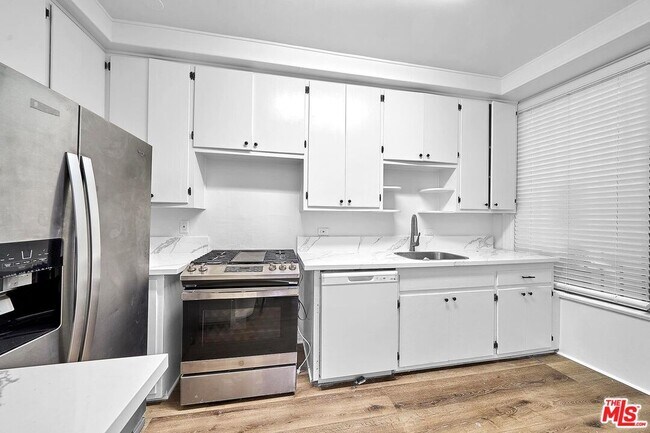 Photo - 154 N Edgemont St Unit 3
