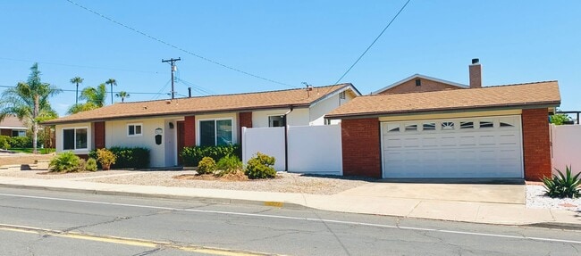 BEAUTIFUL AND SPACIOUS 3BD/2BA SINGLE FAMI... - BEAUTIFUL AND SPACIOUS 3BD/2BA SINGLE FAMI... House