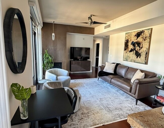 Photo - 1240 India St