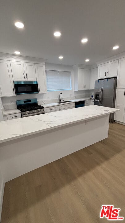 Photo - 2280 S Barrington Ave