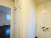 Photo - 539 E Hyde Park Pl Unit One Bedroom
