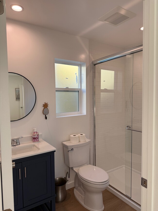 Building Photo - 22105 1/2 Dolores St