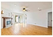 Photo - 4759 Hackett Ave