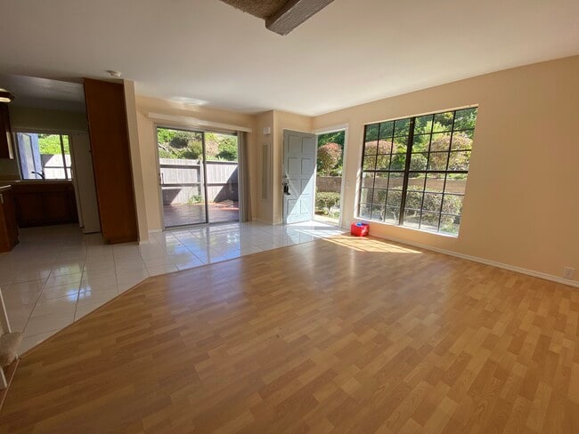 Living Room - 9546 Easter Way Townhome