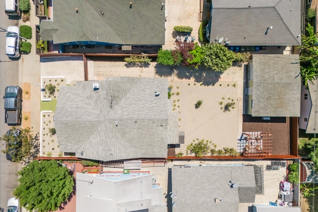 Photo - 407 Benton Wy