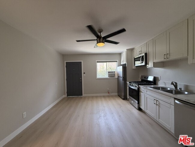 Photo - 1505 Cochran Ave Unit 1