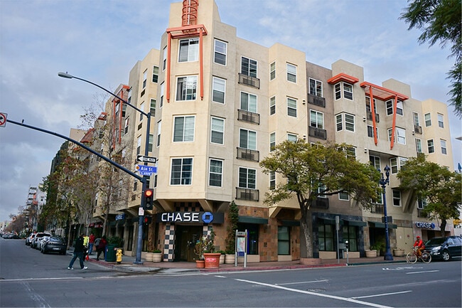 Building Photo - 1435 India St Unit 204