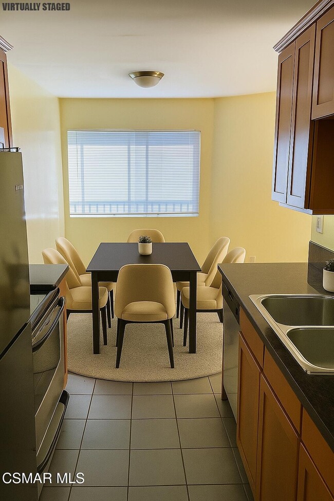 Photo - 10982 Roebling Ave