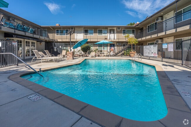 Building Photo - Richelieu Apartments