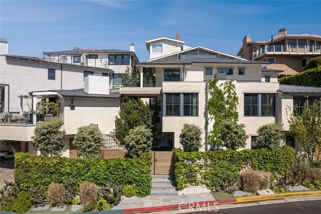 Photo - 27 Emerald Bay