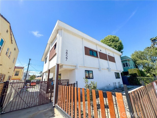 Photo - 2927 Redondo Blvd Townhome