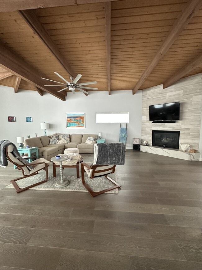 Photo - 5346 Sandpiper Way