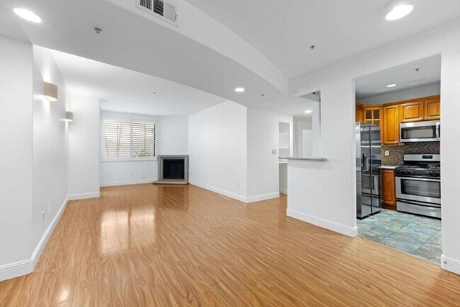 Photo - Modern 3 Bed, 2 Bath Condo for Lease – 1,320 Sq Ft – Prime Sherman Oaks Location Unit 102