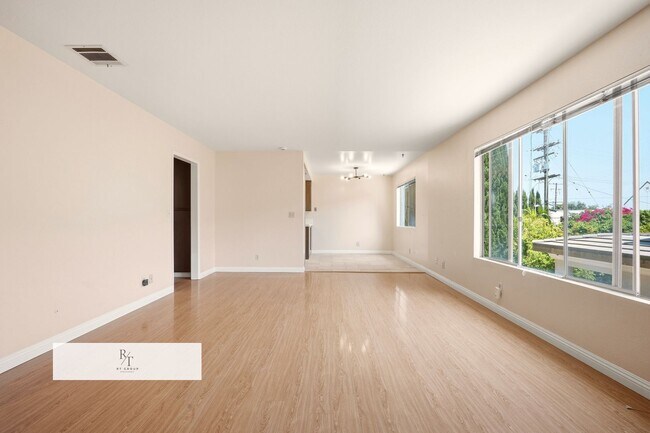 Photo - Temple City 2 Bed / 2 Bath Home, 2-Car Garage & Top-Rated Temple City Schools