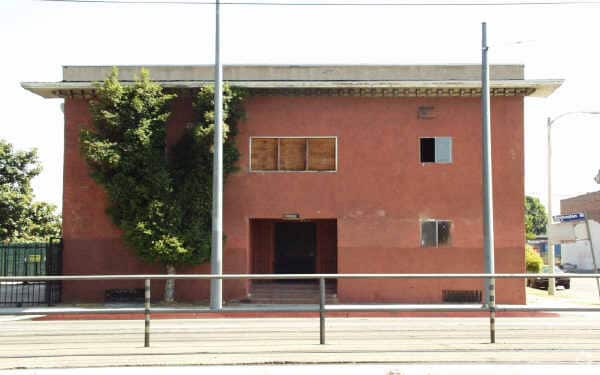 Building Photo - Bourbon Blue