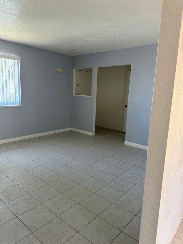 Photo - 16435 Orange St