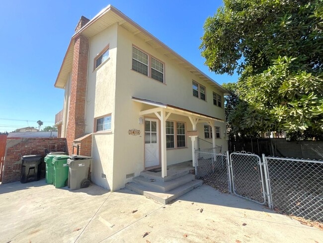 Building Photo - 3438 Maine Ave Unit 1