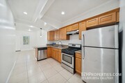 Photo - 6680 De Longpre Ave Unit 6680