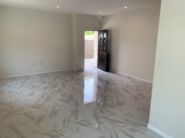 Building Photo - 1423 Franklin St Unit 1