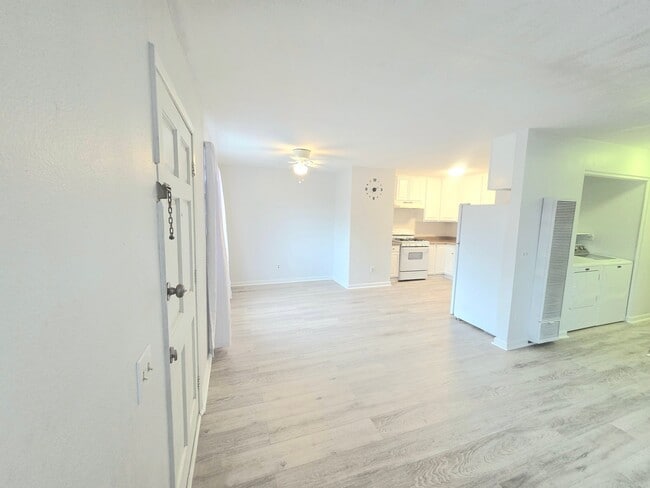 Photo - 2424 Sumac Dr Unit 2424