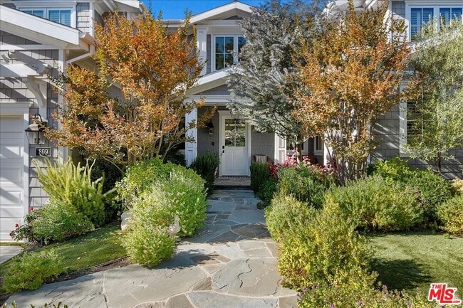Photo - 809 Leonard Rd