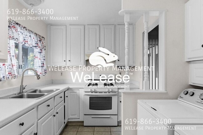 Building Photo - 4583 Beverly Glen Dr