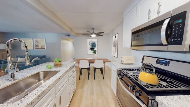 Photo - Artisan Oaks