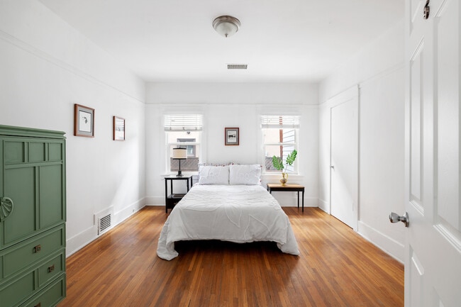 Photo - 1770 N Sierra Bonita Ave