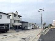Photo - 208 45th St House