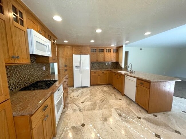 Photo - Gorgeous Bonita  home with a pool
