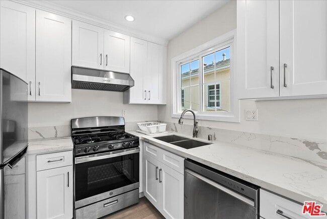 Photo - 1165 Stanford St Unit D