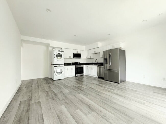 Photo - 1260 Leighton Ave