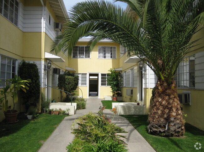 Building Photo - 11317 Otsego St Unit 1 Rental