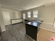 Photo - 437 Shirley Pl