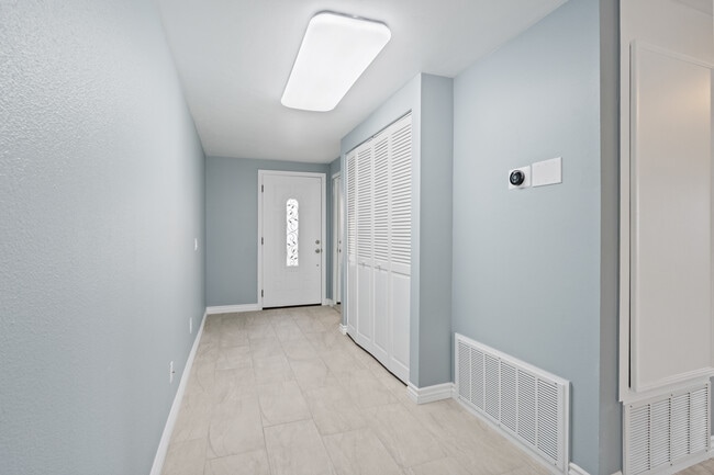 Photo - 8724 Summercrest Ln