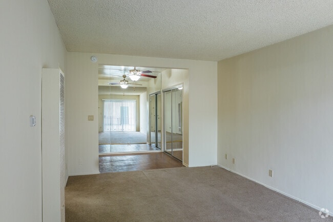 Unit - Olive Tree Apartments