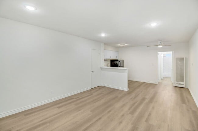 Photo - 1432 16th St Unit 03