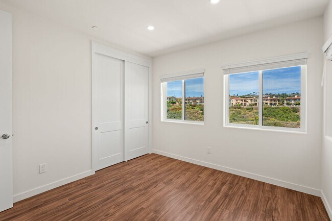 Photo - 1251-1253 Van Nuys St Unit 1253 Van Nuys Street