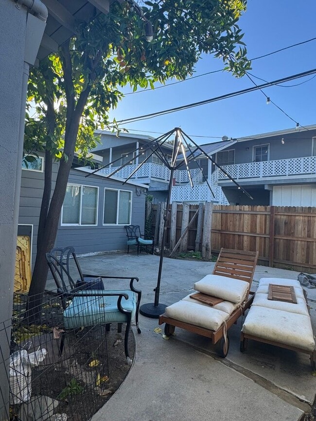 Photo - 5309 Comercio Way