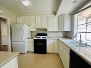 Photo - Charming 3bed 1bath for Rent