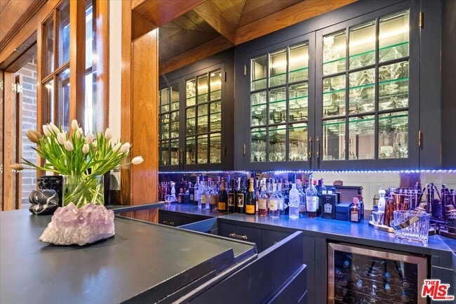 Photo - 9311 Burton Wy